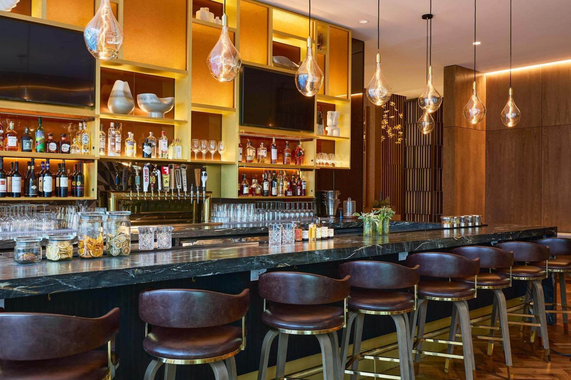 ホテル The Westin Raleigh-Durham Airport エクステリア 写真