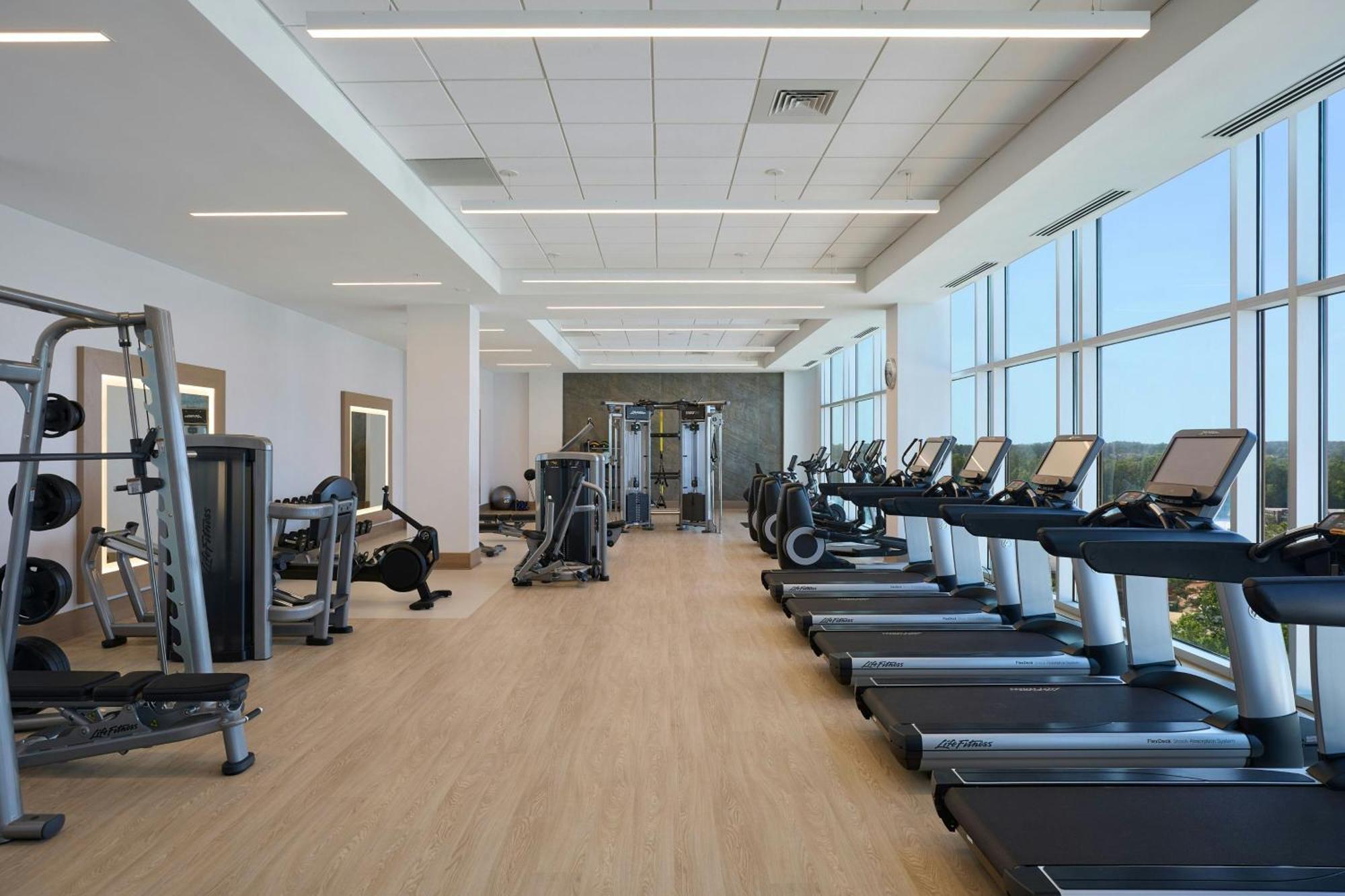 ホテル The Westin Raleigh-Durham Airport エクステリア 写真